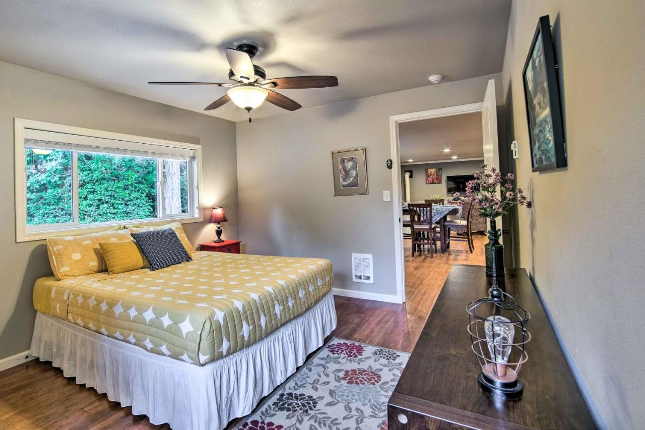 Coos Bay Retreat Less Than 2 Mi To Marina And Casino! Eksteriør bilde