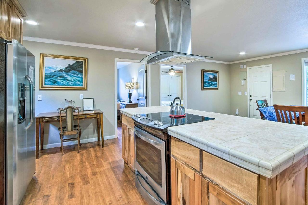 Coos Bay Retreat Less Than 2 Mi To Marina And Casino! Eksteriør bilde